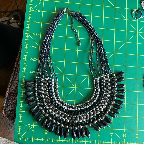 Vintage Statement Bib Black & Silver - Picture 3 of 4